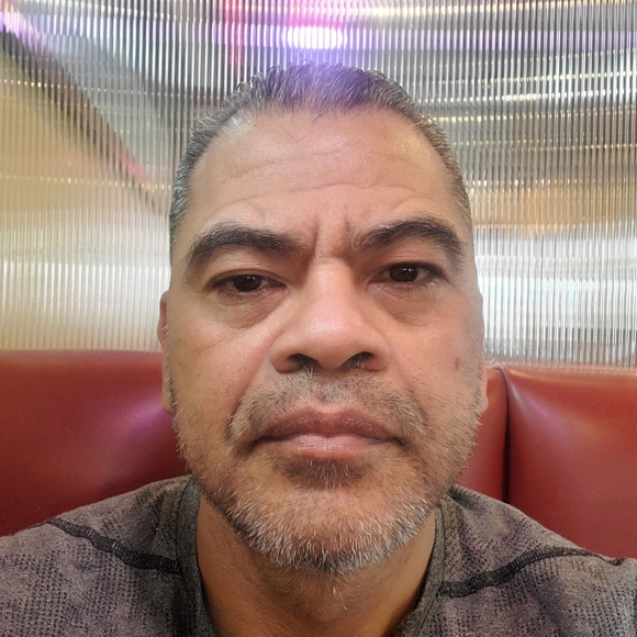 Meet your Posher, Alejandro - Picture 2 of 2